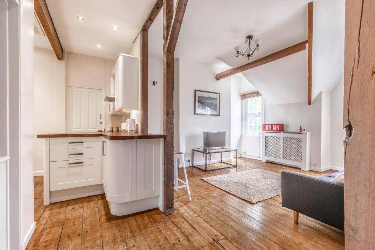 Hiddem Gem! Character Home, Walk 2 All Sights Windsor Bagian luar foto